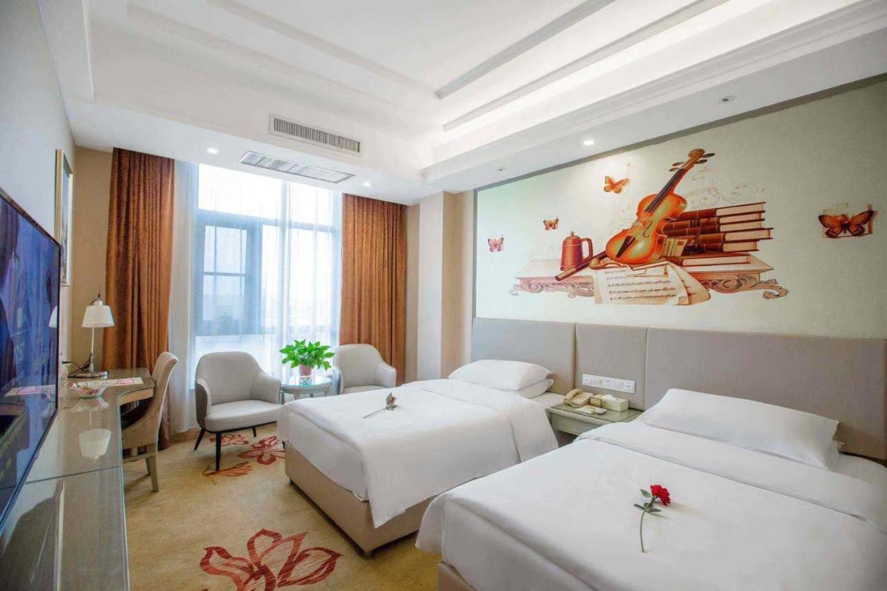Vienna Hotel Nanyang People Road Eksteriør billede